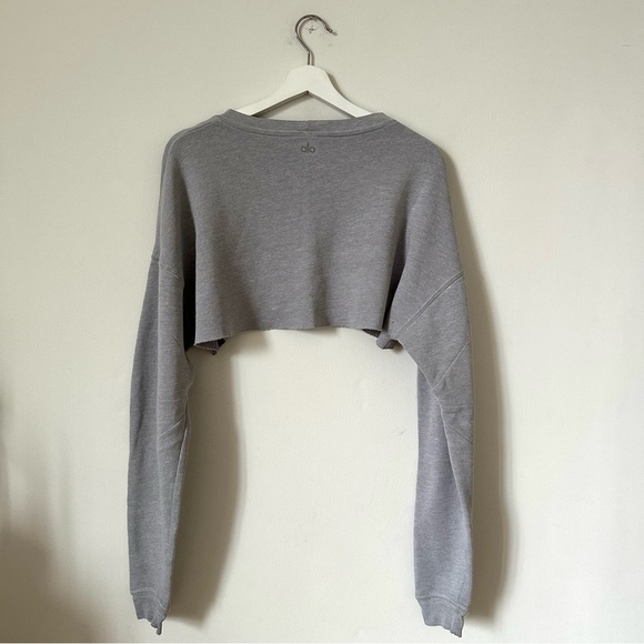 ALO Yoga Extreme Crop Crew Neck Pullover in Gray - Picture 7 of 8